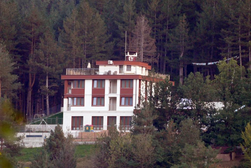 Mala Planina Guest House Iskrets Екстер'єр фото