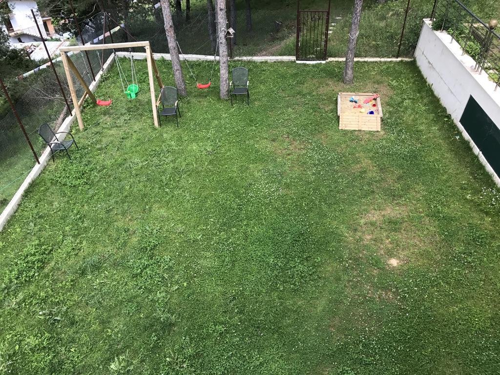 Mala Planina Guest House Iskrets Екстер'єр фото